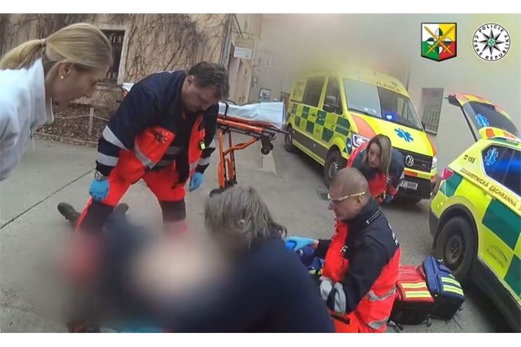 Záchrana muže v Rokycanech_0226_PČR