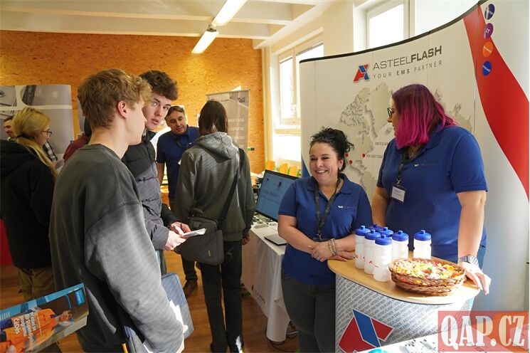 Kariérní jarmark_0226_QAP (1)