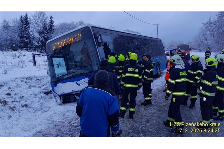 autobus_nehoda_0226_HZSPK