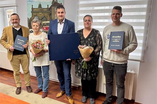 Trojka poděkovala svým kronikářkám_0226_MO3