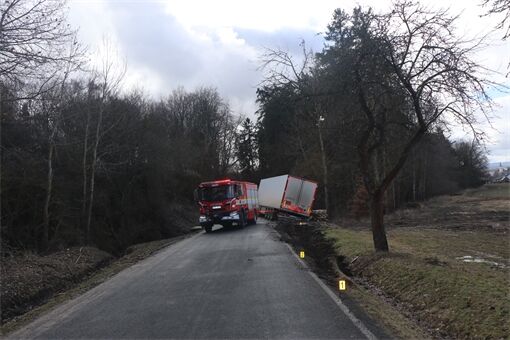 pátrání po dopravní nehodě Tachov_0326_PČR pátrání po dopravní nehodě Tachov_0326_PČR