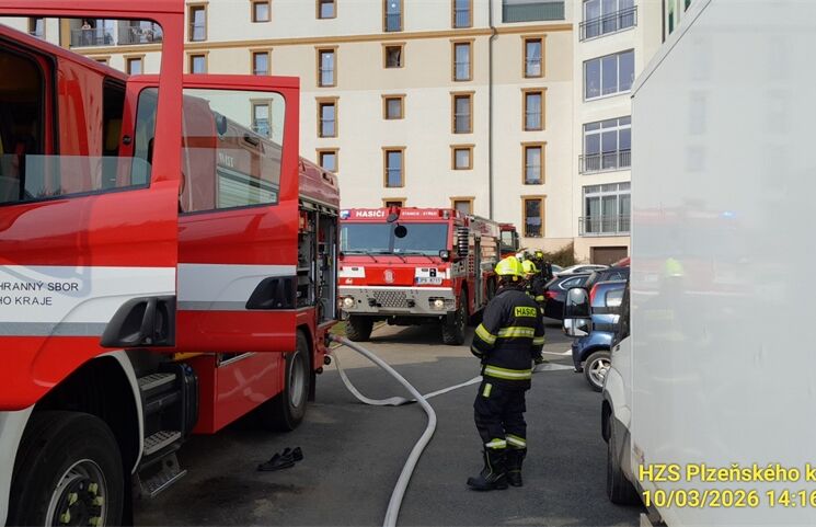 Požár hotelu na Borech_0326_HZSPK