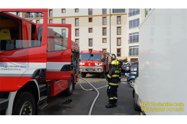 Požár hotelu na Borech_0326_HZSPK