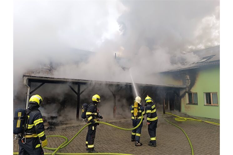 požár ubytovny Bor_0326_FB Hasiči Bor (6)