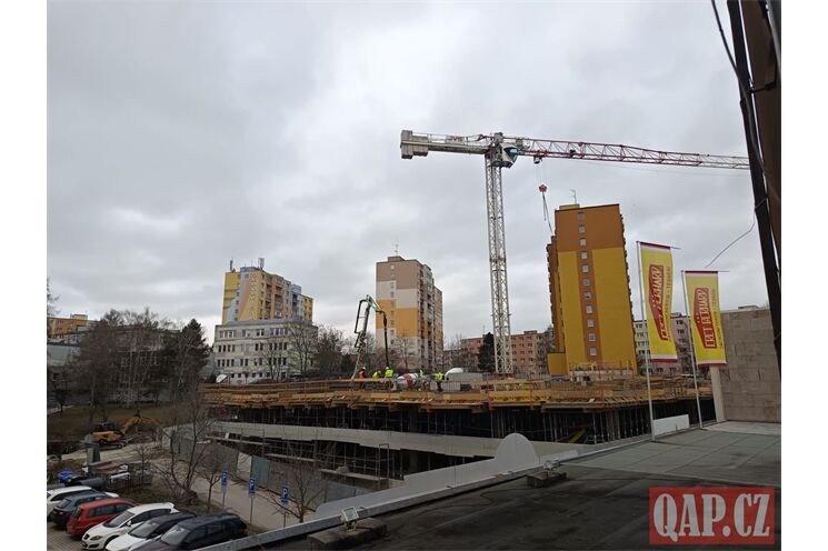 Nový parkovací dům ATOM_0326_QAP (1)