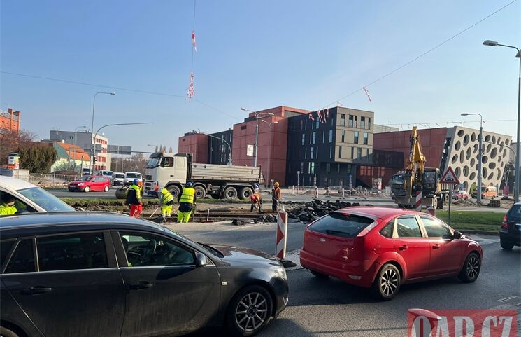 uzavřená křižovatka u Nového divadla_0326_QAP (1)