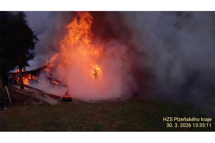 Požár kůlny Tachovsko_0326_HZSPK (2)