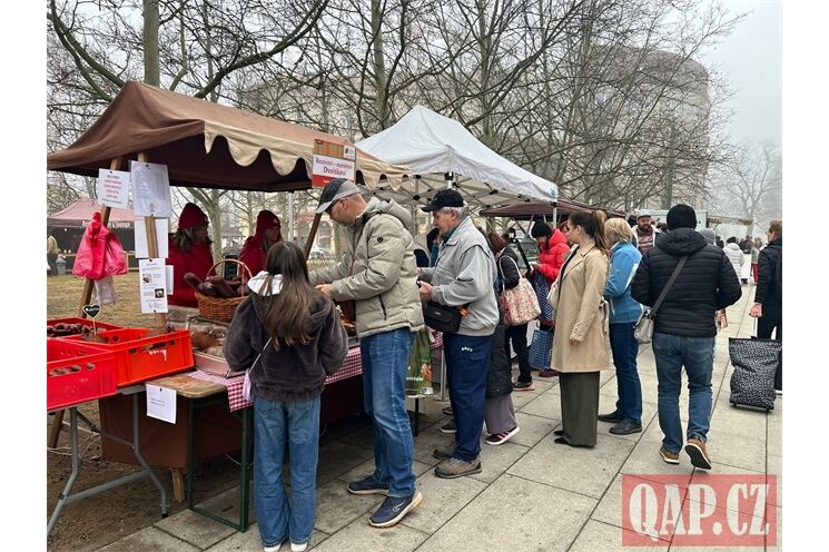 Farmářské trhy Plzeň_0426_U Zvonu_QAP (10)
