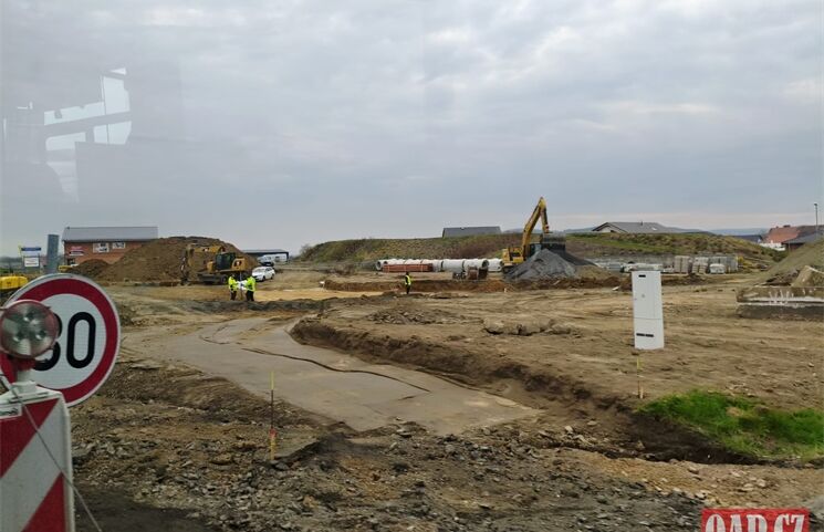 Lužany stavba křižovatky5