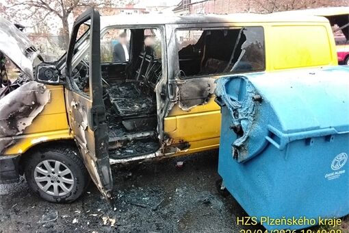 požár dodávky Plzeň_0426_HZSPK (1)