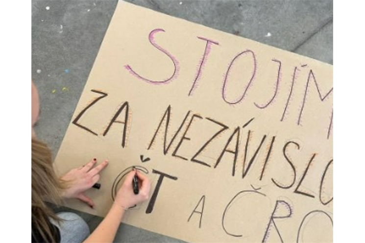 studentský protest proti zrušení poplatků_0426_Sutnarka