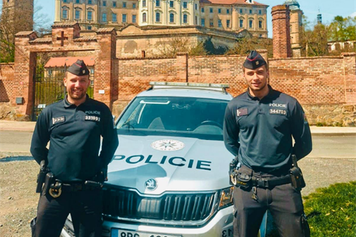 zachránili život muži_0426_PČR