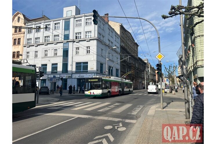 zahájení rekonstrukce Americká_0526_QAP a MMP (12)