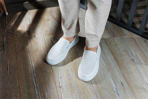 slip-on-tenisky-maximalni-svoboda-bez-zbytecneho-snerovani