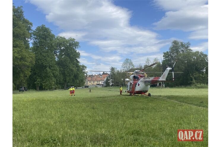 Nehoda Štěnovice vrtulník foto qap (1)