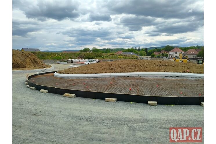 Okružní křižovatka Lužany_0526_QAP (5)