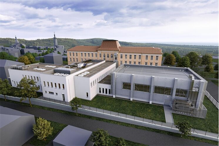 Školu ve Stříbře čeká demolice tělocvičny_0626_PK (1)