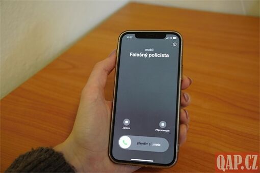 Falešný policista_ilustrační QAP Falešný policista_ilustrační QAP
