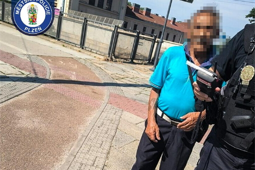 zadržený senior Plzeň_0626_MPP