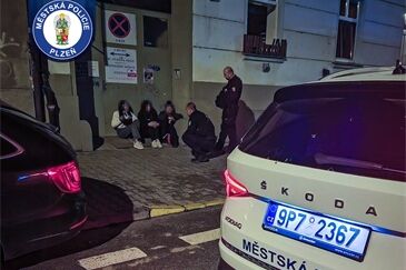 Hlasitý noční rozhovor přivolal strážníky_0726_MPP