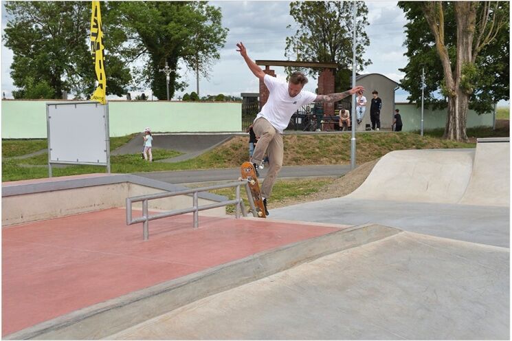 Úherce nový skatepark_0726_obec Úherce (3)