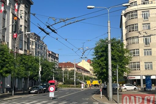 uzavření kruhového objezdu Americká_0726_QAP (1) uzavření kruhového objezdu Americká_0726_QAP (1)