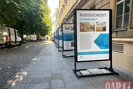 výstava knihovna Plzeň 150 let_0826_QAP (1) výstava knihovna Plzeň 150 let_0826_QAP (1)