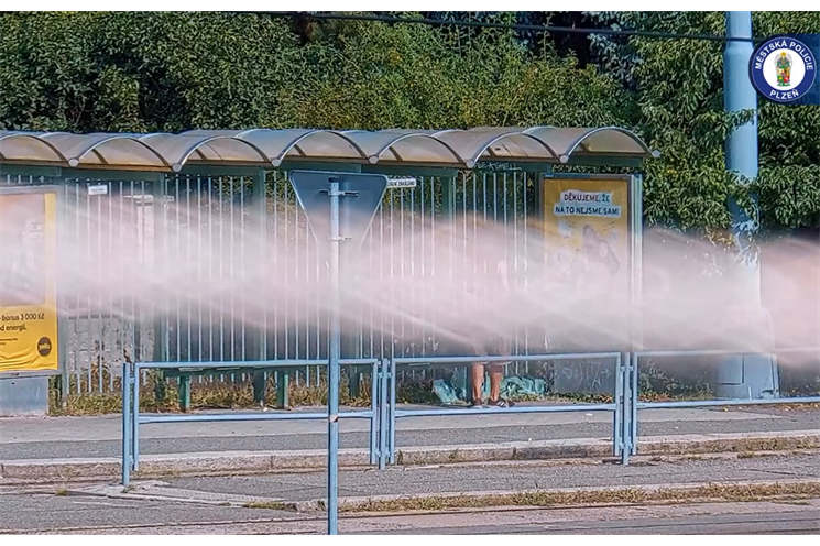 zničil tramvajovou zastávku v Bolevci_0826_MPP