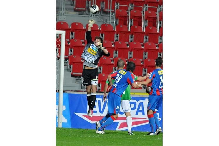 2-viktoria_jablonec38
