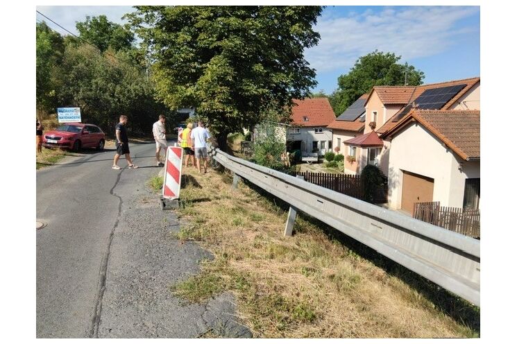 V Radonicích začala oprava havarijní opěrné zdi_0826_SÚSPK (1)