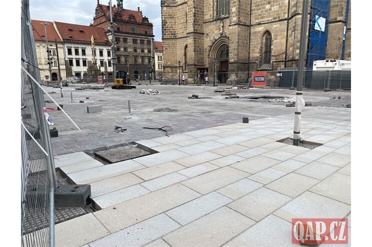 Rekonstrukce náměstí Republiky_0826_QAP (1)