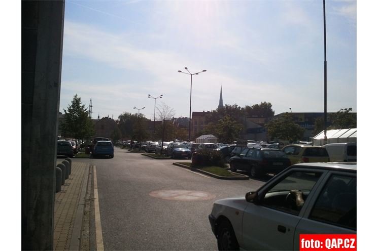 Kaufland parkoviště (1)