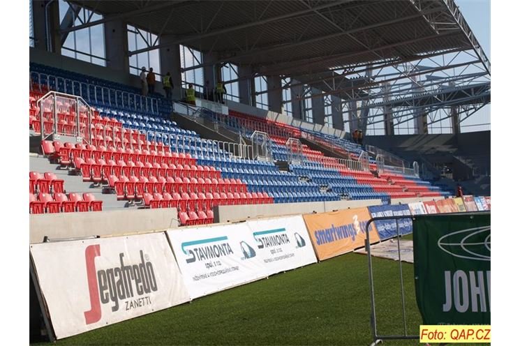 rekonstrukce stadionu (1)