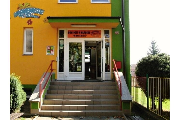 DDM Mraveniště Tachov, foto www.dddmtachov.cz DDM Mraveniště Tachov, foto www.dddmtachov.cz