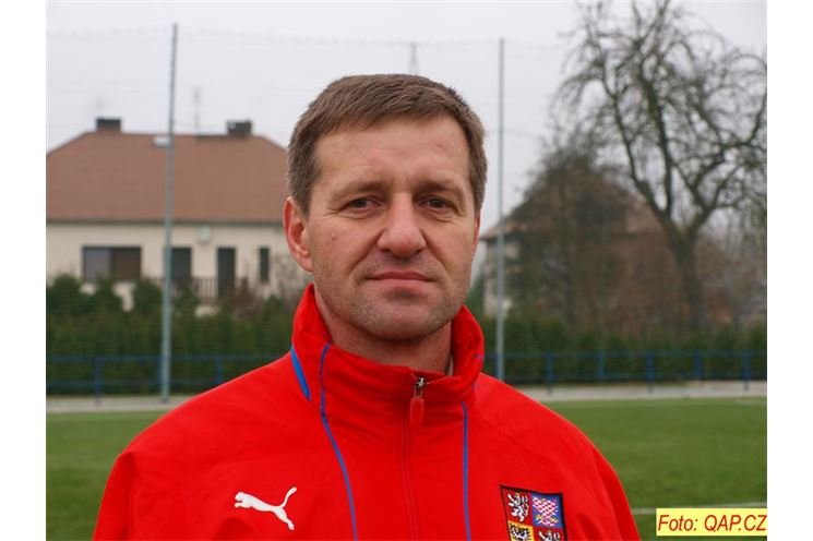 trenér reprezentace U18 J. Csaplár