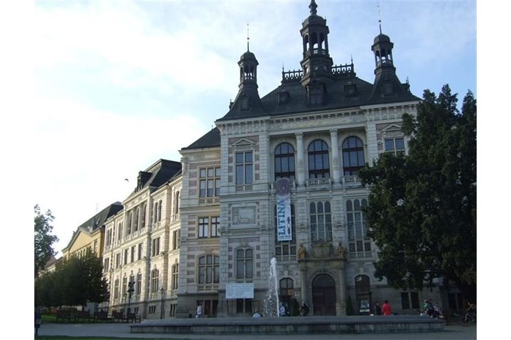 Plzeň Západočeské muzeum foto QAP 