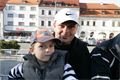 Tomáš Vlček se synem Adamem se přišli podívat jen na náměstí na cíl 