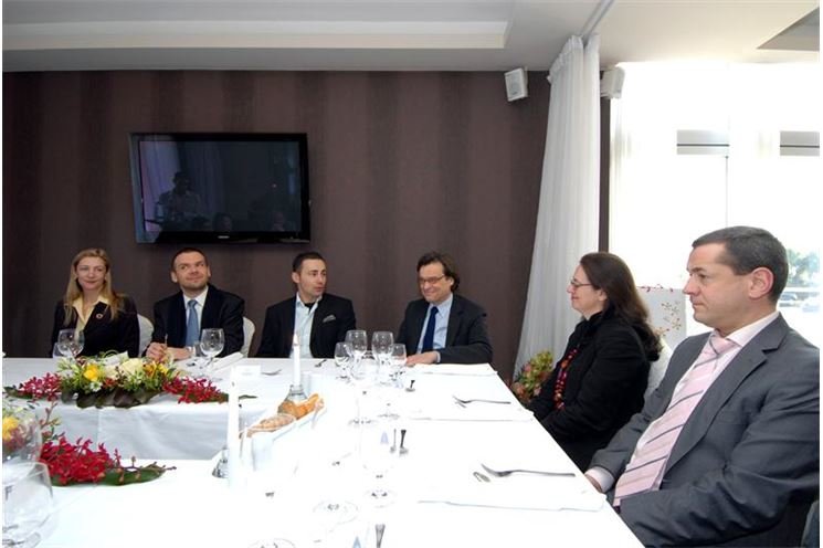 120503_monitorovaci_komisari_EU_v_PLzni 120503_monitorovaci_komisari_EU_v_PLzni