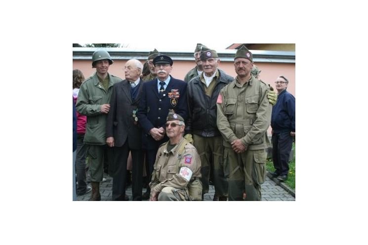 Belgičtí veteráni v Holýšově