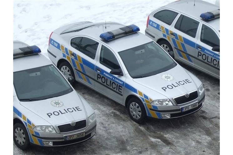 Policejní auta foto QAP