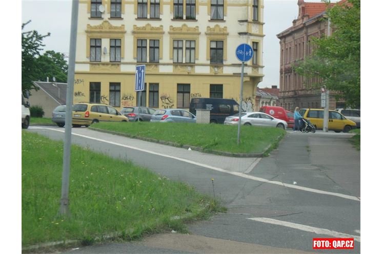 Kruhový objezd Rondel, Roudná Kruhový objezd Rondel, Roudná