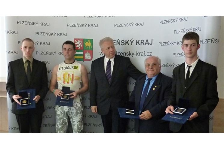 Zleva Josef Mištera, Pavel Hrach, Milan Chovanec, František Vlk, Stanislav Hanák Zleva Josef Mištera, Pavel Hrach, Milan Chovanec, František Vlk, Stanislav Hanák