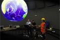 Instalace 3D globu Science on a Sphere v Techmanii. Autor Tomáš Meiser, zdroj Techmania