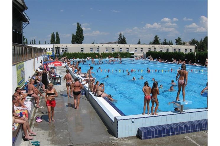 Bazén v Plzni na Slovanech Bazén v Plzni na Slovanech