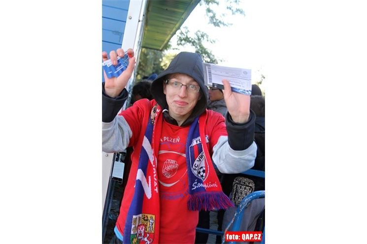 Viktorka_Bayern_prodej lístků (17)