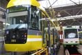 Technická kontrola nové tramvaje Vario LF 2/2 IN v depu tramvají na Slovanech 25.10. 
