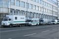 Tylova ulice byla v obležení policie.