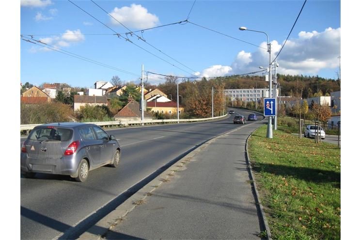 Malostranskou ulici na Slovanech čekají velké opravy. Malostranskou ulici na Slovanech čekají velké opravy.