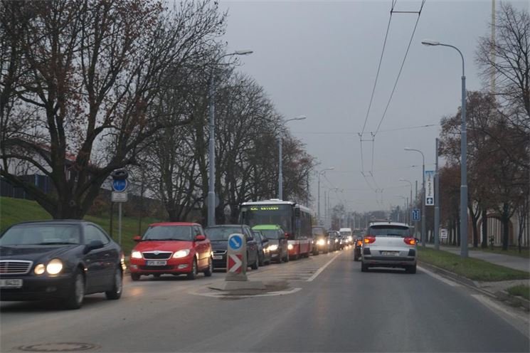 Kolony na Borské stály až ke Karlovu.