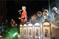 Koncert Vojty Dyka a B-Side Band v Parkhotelu. 